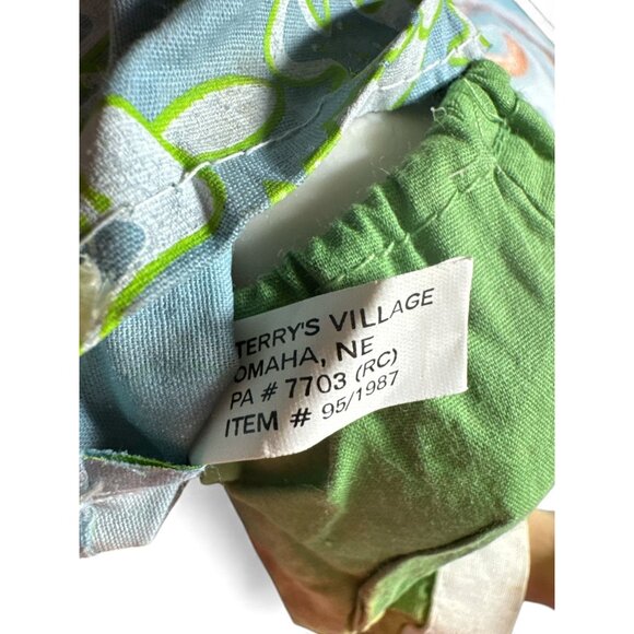 Hawaiian-Themed Santa Claus Figurine With Floral Shirt & Flip Flops  Terrys Vill - Picture 6 of 6